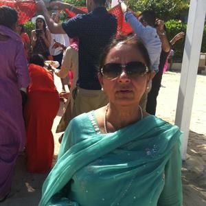 Meet your Posher, Amrit